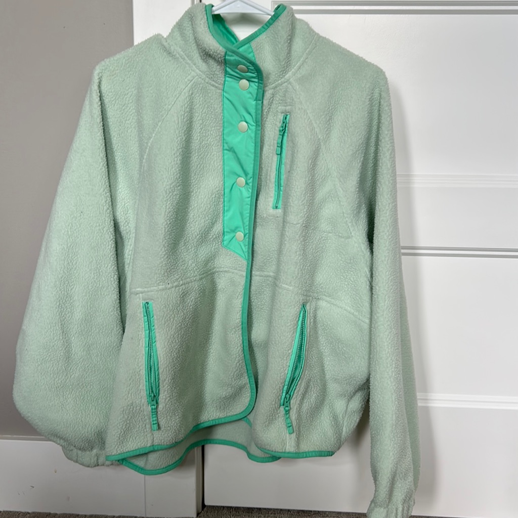 Medium American Eagle Button Up Jacket
